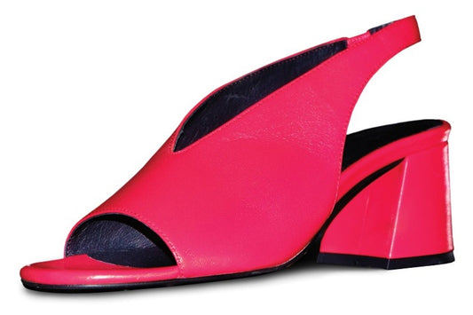 CEO Frank Cammarata Discusses "Dress Up Comfort" in Footwear Insight